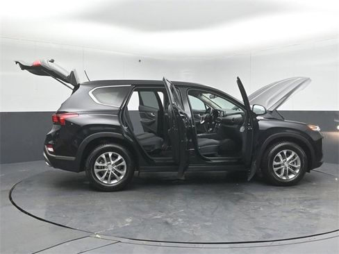 Used 2019 Hyundai Santa Fe SE image 59