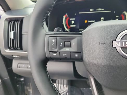 New 2026 Nissan Pathfinder SL FWD image 11