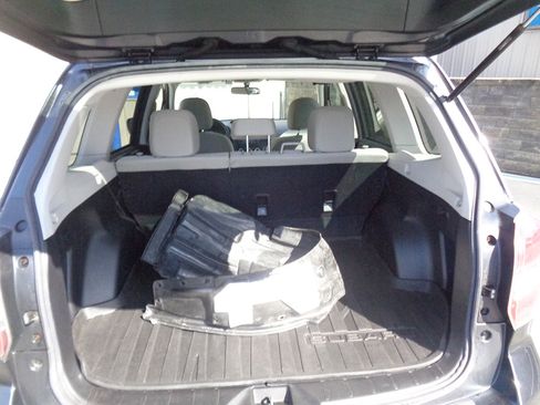 Used 2015 Subaru Forester 2.5i Premium image 11