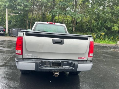 Used 2009 GMC Sierra 1500 W/T AWD/4WD image 5