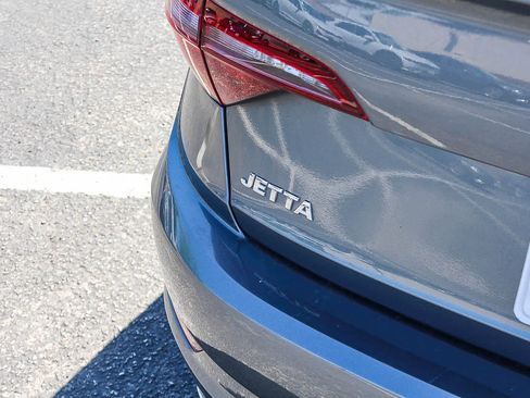 Used 2019 Volkswagen Jetta SEL image 9