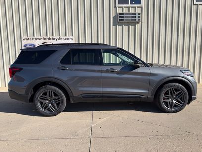 Used 2025 Ford Explorer ST-Line w/ ST-Line Street Pack