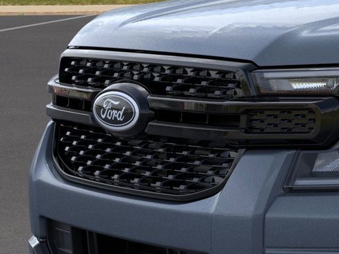 New 2025 Ford Ranger XLT w/ FX4 Off-Road Package image 17