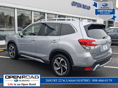 Used 2023 Subaru Forester Touring image 6