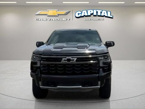 Used 2025 Chevrolet Silverado 1500 ZR2 w/ Technology Package AWD/4WD image 8