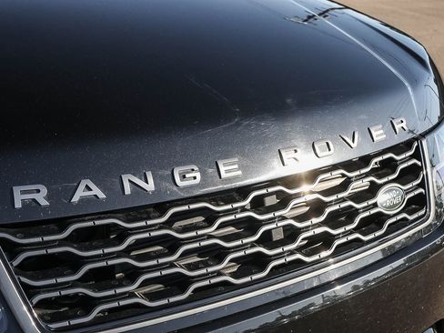 Used 2019 Land Rover Range Rover Sport SE AWD/4WD image 16