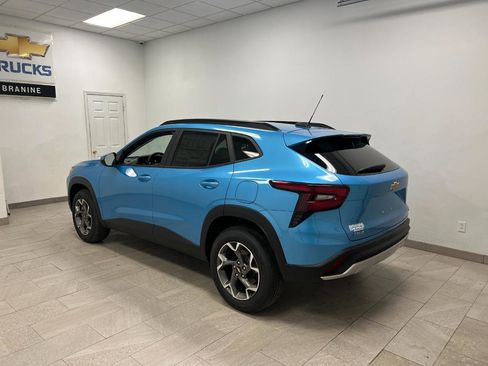 New 2026 Chevrolet Trax LT FWD image 11
