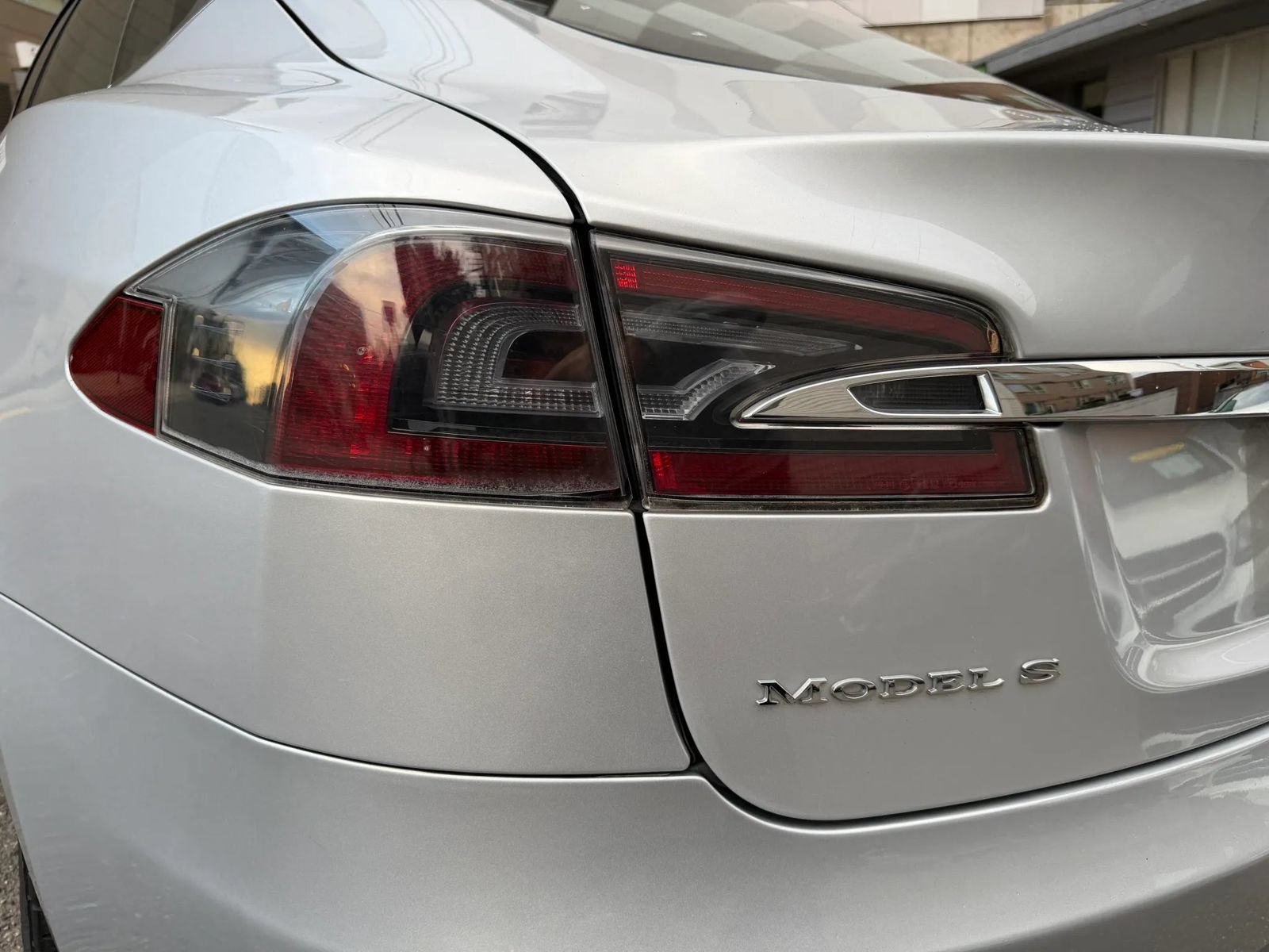 Used 2014 Tesla Model S 85 RWD image 35