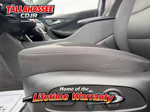 Used 2025 Chevrolet Malibu LT FWD image 15