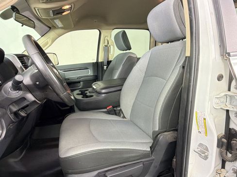 Used 2019 RAM 2500 Big Horn AWD/4WD image 5