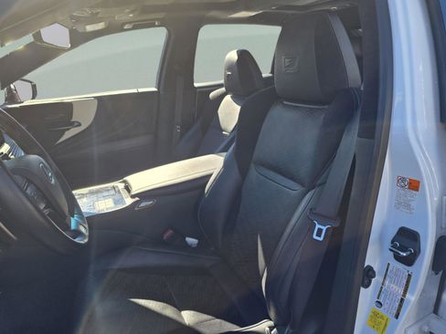 Used 2023 Lexus LS 500 F Sport image 12