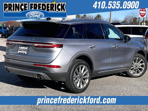 Used 2022 Lincoln Corsair AWD w/ Premium Package image 11