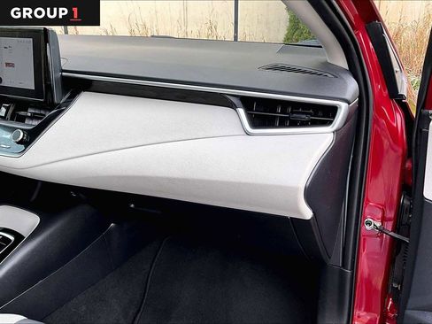 Certified 2024 Toyota Corolla LE FWD image 19