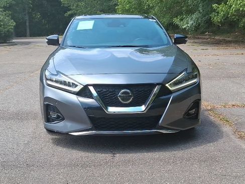 Used 2019 Nissan Maxima SR w/ Premium Package FWD image 8