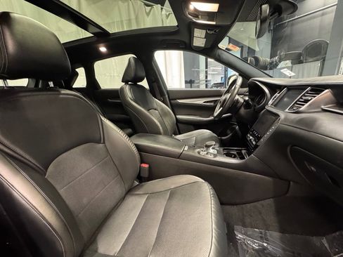 Used 2022 INFINITI QX50 Luxe w/ Appearance Package image 29