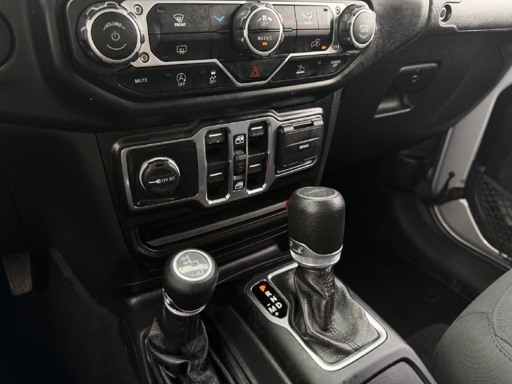 Used 2023 Jeep Gladiator Sport AWD/4WD image 20