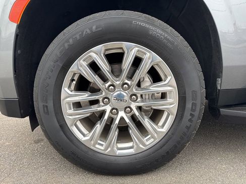 Used 2022 GMC Yukon SLT w/ SLT Premium Package image 37