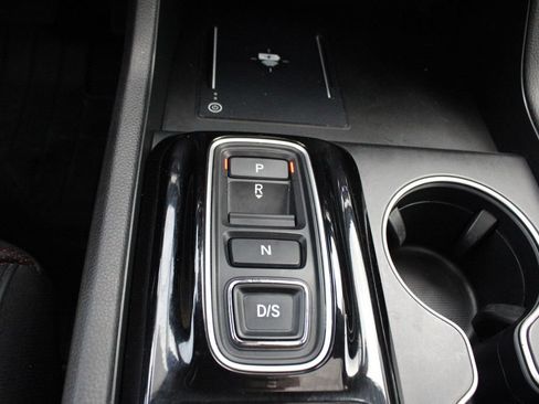 Used 2025 Honda Pilot Black Edition image 41