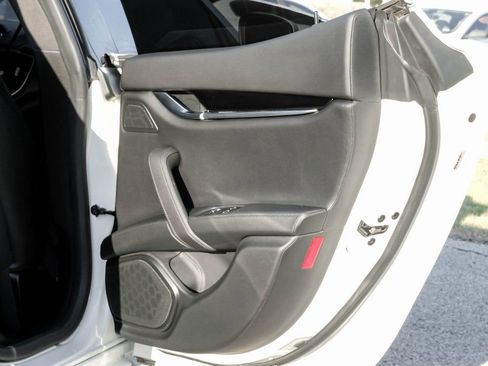 Used 2023 Maserati Ghibli Modena image 42