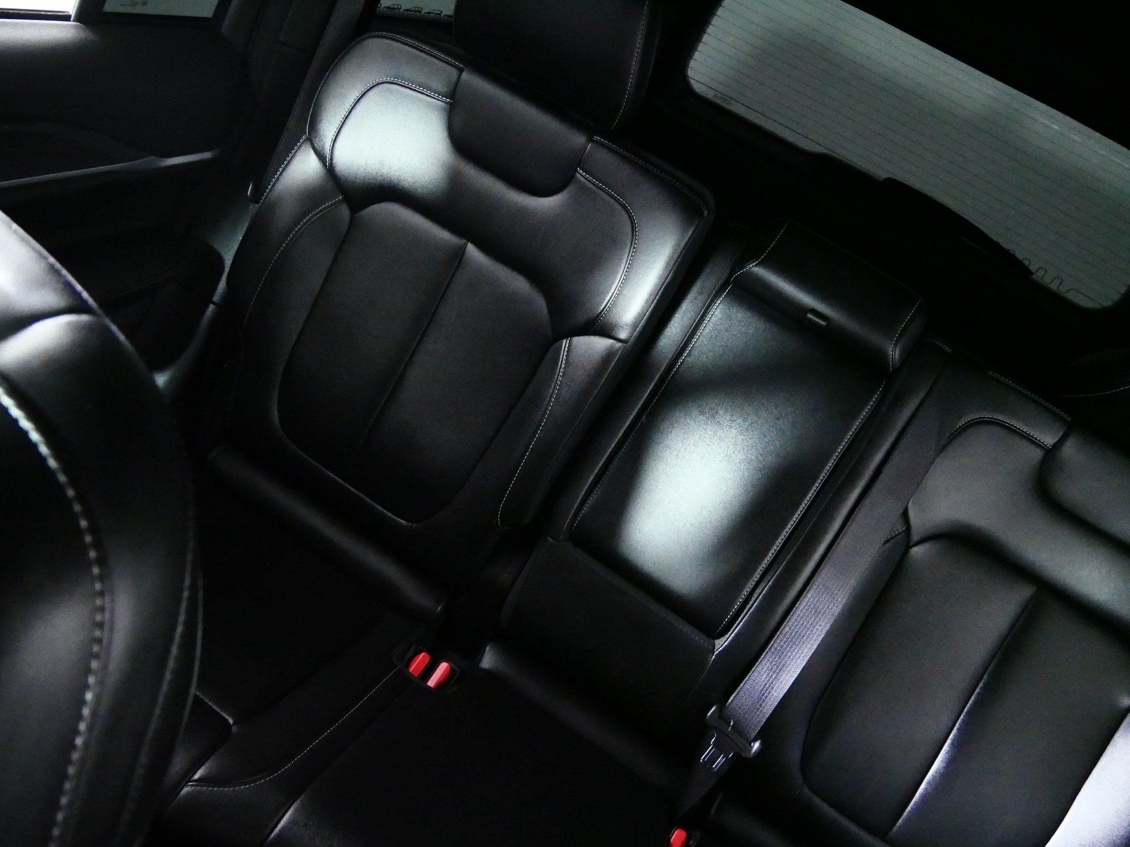 Used 2024 Jeep Grand Cherokee Limited RWD image 12