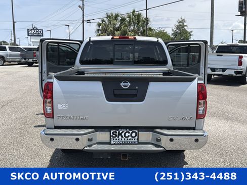 Used 2019 Nissan Frontier SV w/ Value Truck Package AWD/4WD image 32