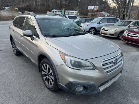 Used 2016 Subaru Outback 2.5i Limited image 1