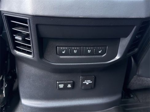 Used 2024 Toyota Tundra Platinum image 28