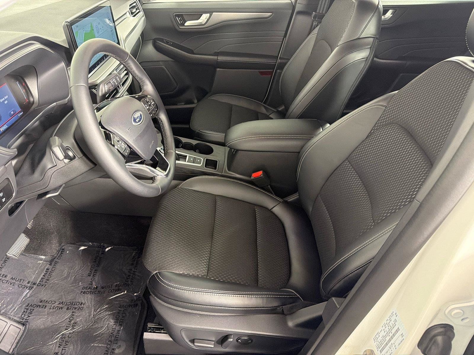 Used 2025 Ford Escape SE FWD image 9