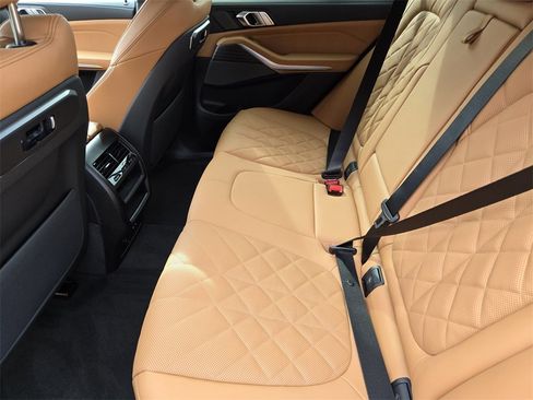 New 2026 BMW X5 xDrive50e w/ Premium Package image 32