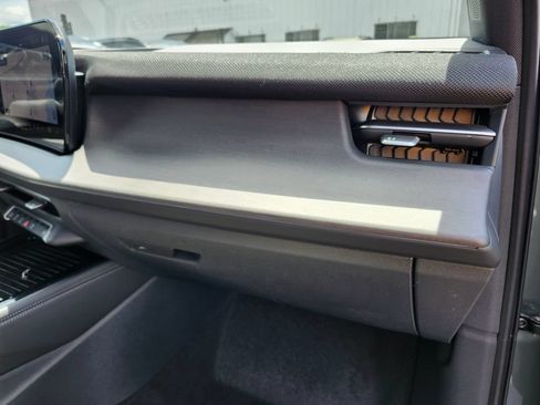 New 2026 Audi Q3 quattro 2.0T AWD/4WD image 16