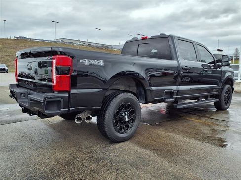 Used 2024 Ford F350 XLT w/ Black Appearance Package image 6