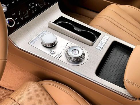 Used 2025 Genesis G80 2.5T Advanced AWD/4WD image 17