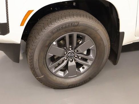 New 2025 Nissan Frontier SV image 5