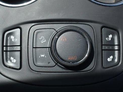 Used 2024 GMC Terrain SLT AWD/4WD image 27