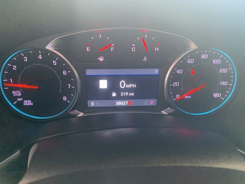 Used 2024 Chevrolet Equinox LT FWD image 17