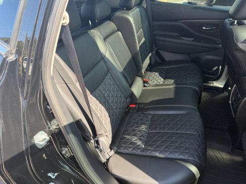 Used 2023 Nissan Murano Platinum AWD/4WD image 23