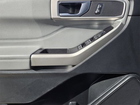 Used 2021 Ford Explorer XLT w/ Equipment Group 202A image 24