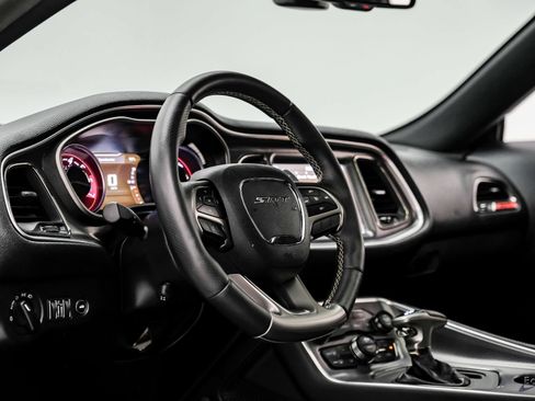 Used 2018 Dodge Challenger SRT Hellcat RWD image 55