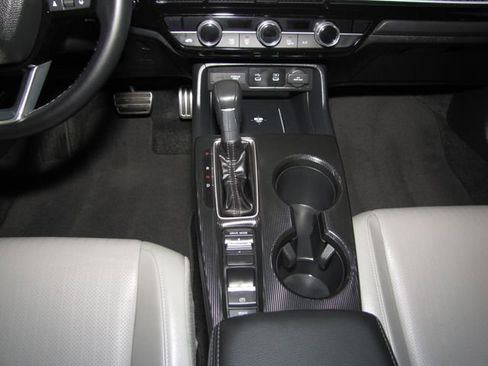 Certified 2025 Honda Civic Sport image 16