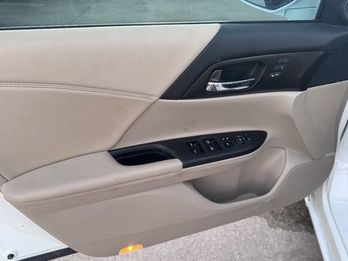 Used 2014 Honda Accord EX-L image 17