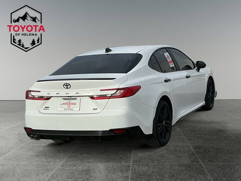 New 2026 Toyota Camry Hybrid image 5