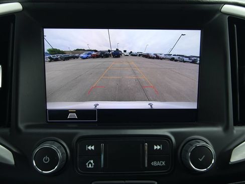 Used 2024 GMC Terrain SLE w/ Driver Convenience Package AWD/4WD image 12
