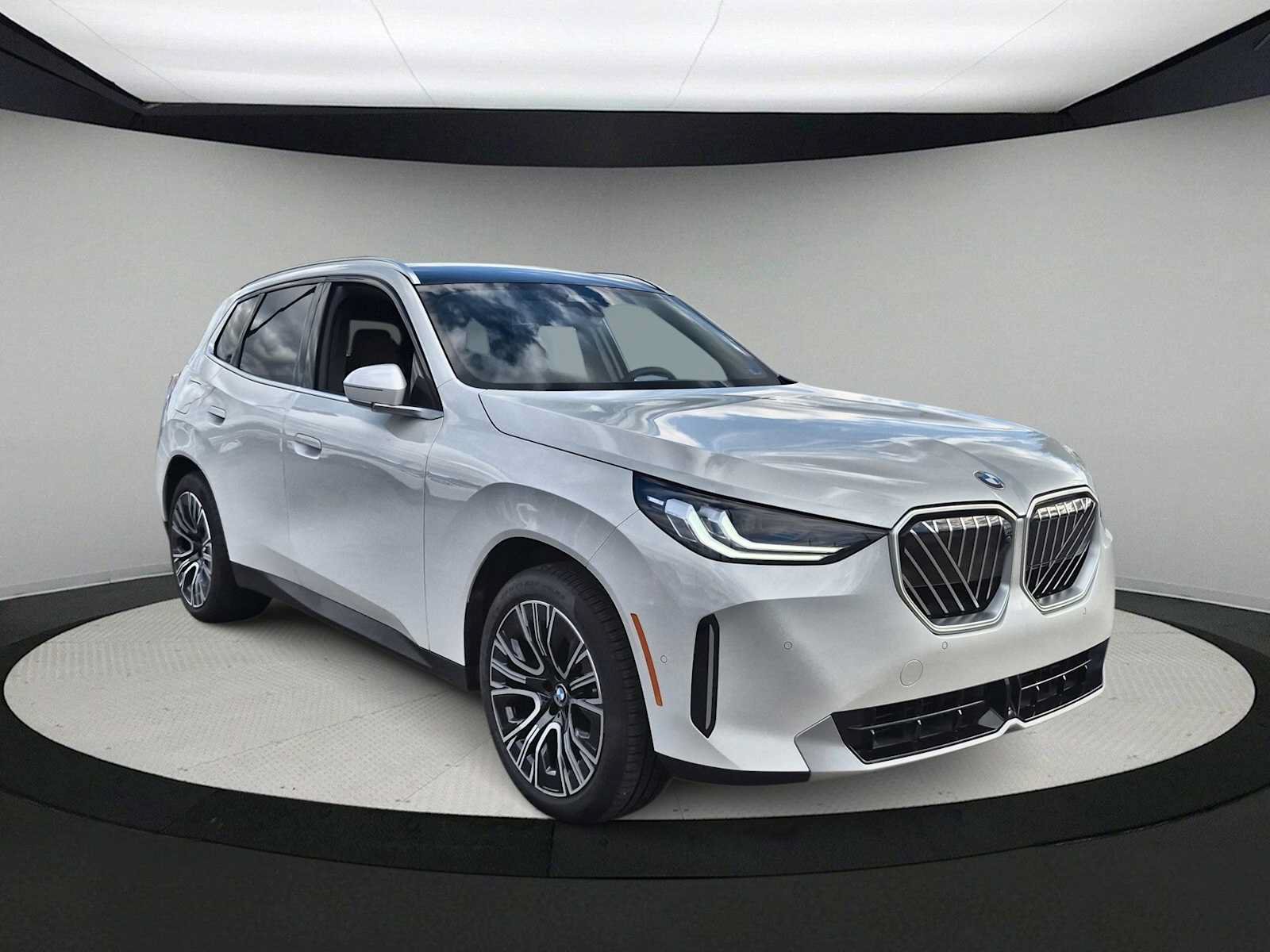 Used 2026 BMW X3 xDrive30i w/ Premium Package AWD/4WD image 2
