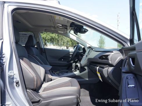 Certified 2025 Subaru Crosstrek 2.5i Limited w/ Crosstrek Mirror Package image 9