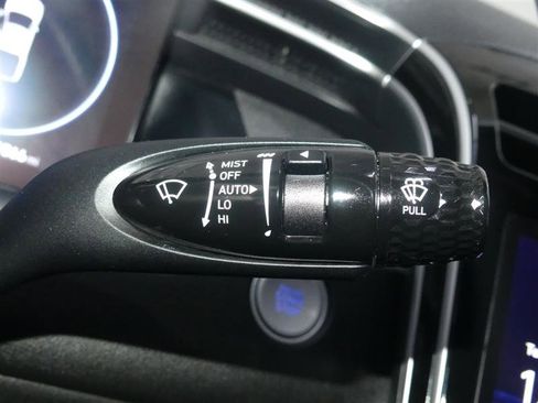 Used 2022 Hyundai Santa Cruz Limited AWD/4WD image 34