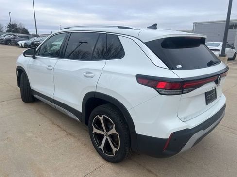 New 2026 Volkswagen Tiguan SE image 4