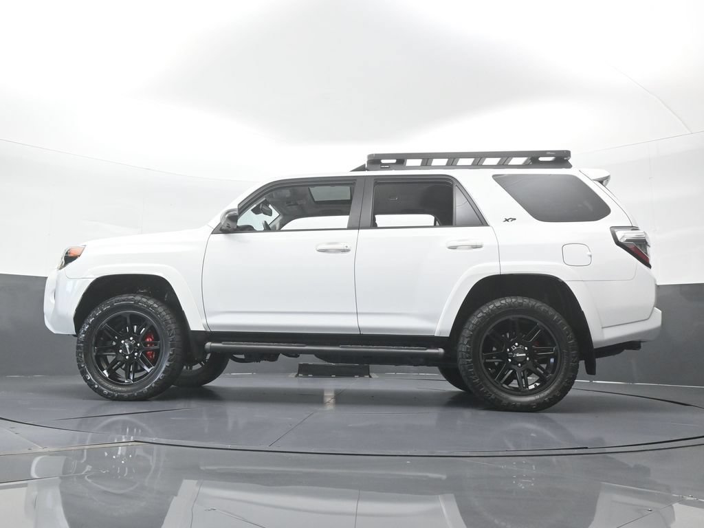 Used 2024 Toyota 4Runner SR5 Premium w/ Moonroof Package AWD/4WD image 58