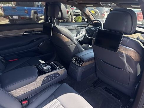 Used 2021 Genesis G90 5.0 Ultimate RWD image 29