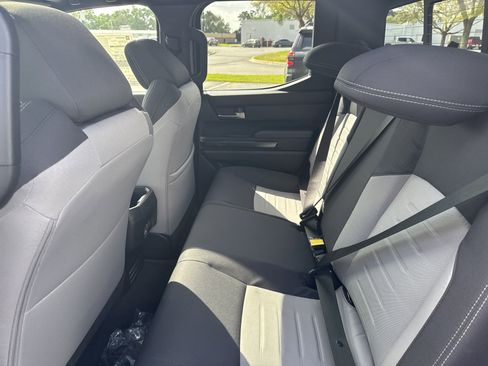New 2025 Toyota Tacoma 4x4 Double Cab image 24