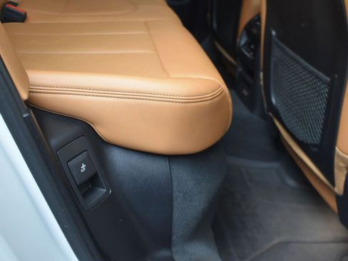 Used 2023 BMW X3 sDrive30i w/ Premium Package image 17